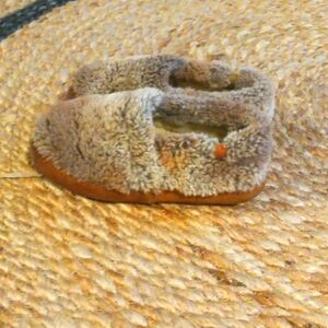 Warm,  adorable,  super comfy slip on shoes/slippers